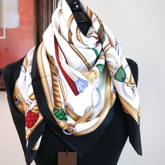 Gucci Equestrian Silk Scarf Gucci Gift Box - Picture 3 of 6